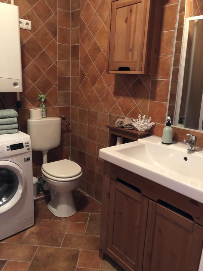 Capri Apartman Eger Eksteriør bilde